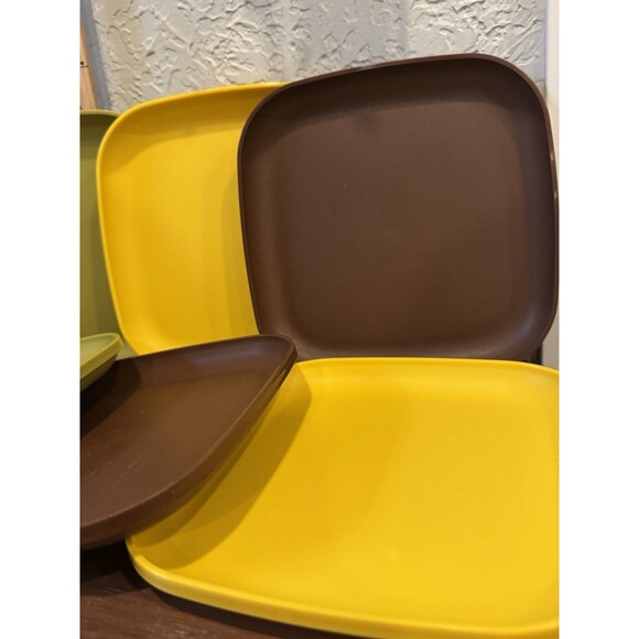 VTG Tupperware Square Plates (6) #1534 Lunch Picnic Camp Autumn Colors Avocado - Picture 5 of 10